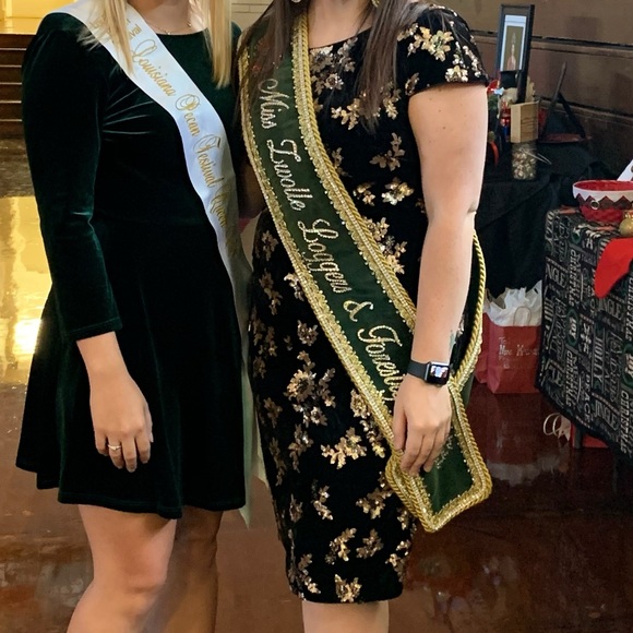 Semi Dress - Picture 2 of 2